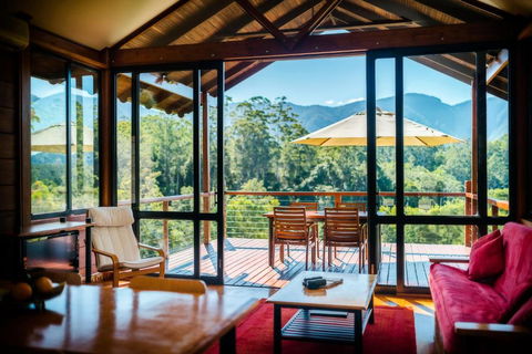 Promised Land Retreat - Yamba Accommodation 3
