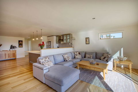 Quarterdeck Apartment - Yamba Accommodation 1