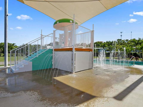 Queens Beach Tourist Village - Yamba Accommodation 2