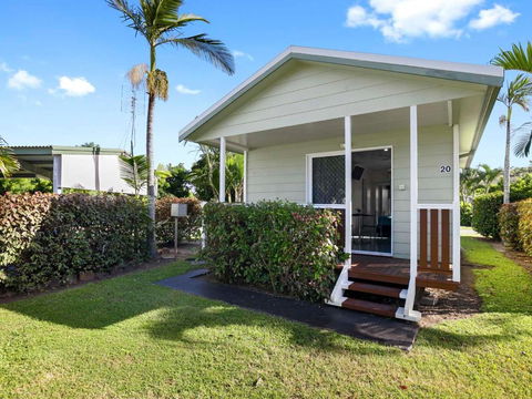 Queens Beach Tourist Village - Yamba Accommodation 1