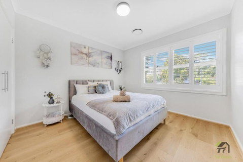 Quiet And Warm 4 Bedrooms In Hornsby - Yamba Accommodation 3