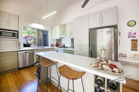 Recovery On Discovery Holiday House - Yamba Accommodation 2