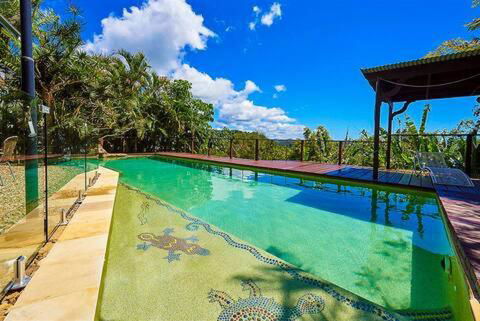 Private Access Retreat 1 Queen Bedroom W Stunning Pool And Ocean Views - Yamba Accommodation 1