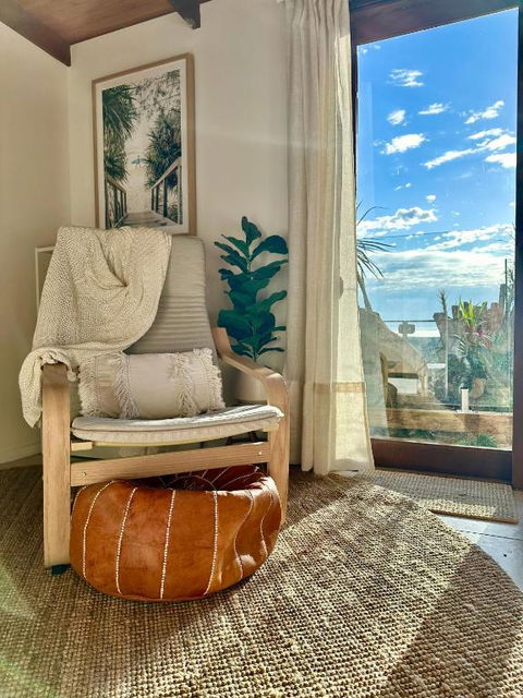 Private Access Retreat 1 Queen Bedroom W Stunning Pool And Ocean Views - Yamba Accommodation 3