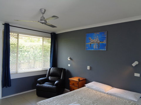 Aspley Sunset Motel - Yamba Accommodation 0