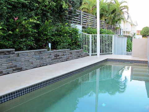 Aston Hill Motor Lodge - Yamba Accommodation 1