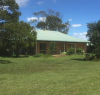 At HOME on HOLMES - Yamba Accommodation