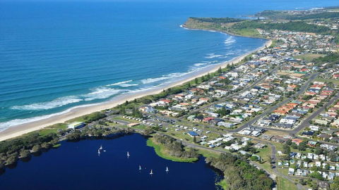 At The Beach - Lennox Head - Yamba Accommodation 2
