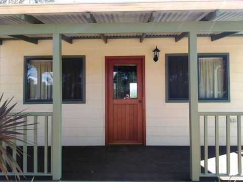 Augusta Chalet - Yamba Accommodation 1