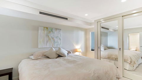 Aura Apartment With Spectacular Views! - Yamba Accommodation 3