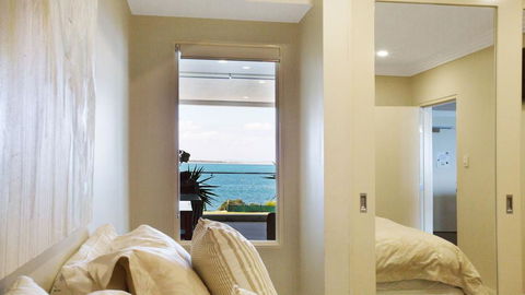 Aura Apartment With Spectacular Views! - Yamba Accommodation 1