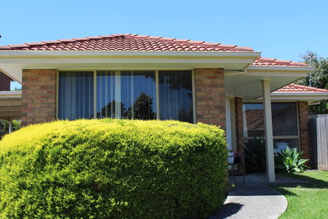 Australian Home Away @ Doncaster Anderson Creek 2 - Yamba Accommodation 0