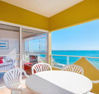 Avalon 4 - right across the road from convent beach - uninterrupted views - Yamba Accommodation