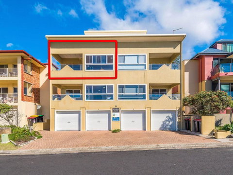 Avalon 4 - Right Across The Road From Convent Beach - Uninterrupted Views - Yamba Accommodation 1