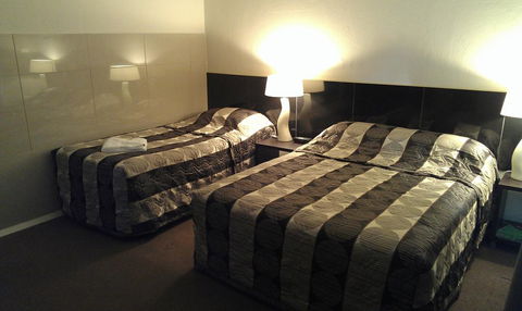Avalon Motel - Yamba Accommodation 0