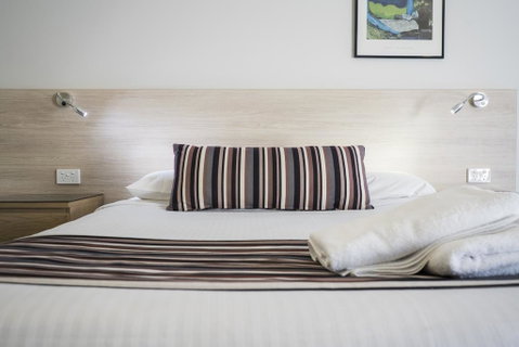 Avoca Beach Hotel - Yamba Accommodation 3