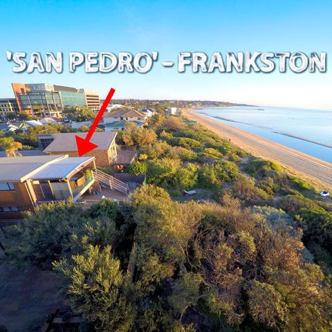 Award Winning Beach Front Retreat - Yamba Accommodation 3