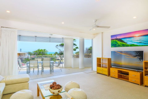 Azura Ocean View Holiday Apartment - Yamba Accommodation 1