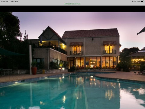 Azure@Ramada - Yamba Accommodation 0