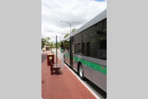 B8 Cafes, Resturants, UWA Close To SCGH - Yamba Accommodation 1