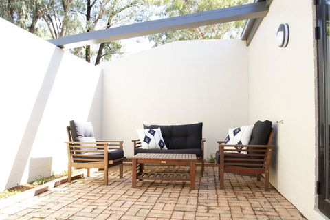 Balgownie Estate Winery Retreat & Restaurant - Yamba Accommodation 3