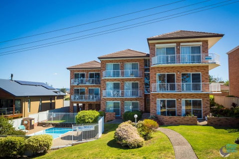 Ballingalla Apartments - By The Golf Course - Yamba Accommodation 1