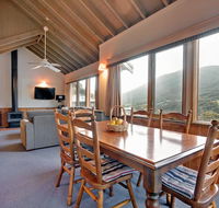 Banjo Apartments - Yamba Accommodation