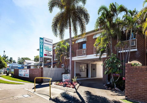 Banjo Paterson Motor Inn - Yamba Accommodation 1