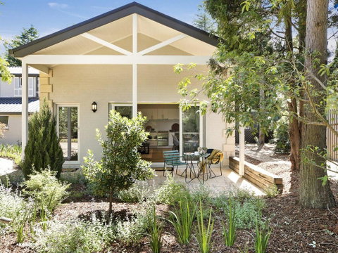 Banyula Annex - Stylish And Contemporary Retreat - Yamba Accommodation 0