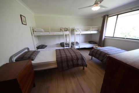 Barefoot Bungalow At Hat Head - Yamba Accommodation 2