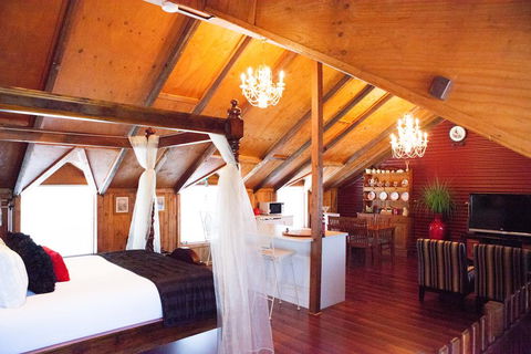 Barossa Barn Bed And Breakfast - Yamba Accommodation 0