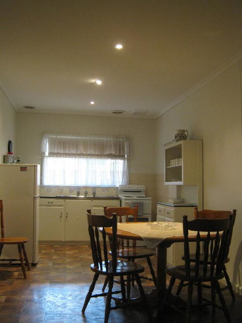 Basedow Units Tanunda - Yamba Accommodation 1
