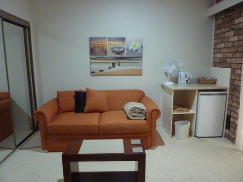 Batemans Bay Manor - Bed And Breakfast - Yamba Accommodation 2
