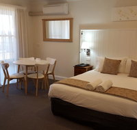 Bathurst Gold Panner - Yamba Accommodation