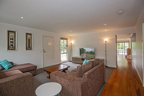 Bay Breeze Retreat - Yamba Accommodation 3
