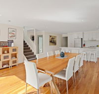 Bay Breeze Retreat - Yamba Accommodation