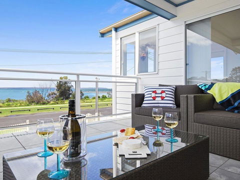 Bay Views - Panoramic Jervis Bay Views - Yamba Accommodation 0