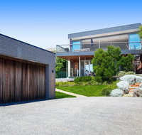 Bay Vista - Amazing Bay Views with the beach at your doorstop - Yamba Accommodation