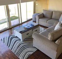 Bayview no 1 - Next to the Beach - Yamba Accommodation