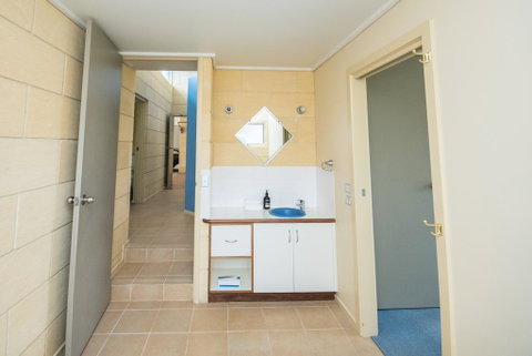Bayview No 1 - Next To The Beach! - Yamba Accommodation 3