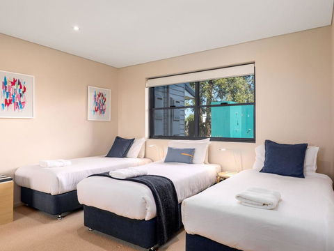 Bayview On Bowen :: Jervis Bay Rentals - Yamba Accommodation 1