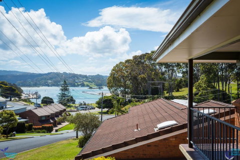 Bayview Unit - Stunning Inlet Views - Yamba Accommodation 0