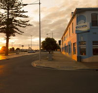 Beach Hotel - Yamba Accommodation