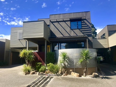 Beach Retreat Townhouse - Yamba Accommodation 0
