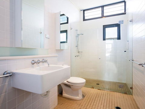 Beach View At One Mile', 8/26 One Mile Close - Infinity Complex Pool & WIFI - Yamba Accommodation 1