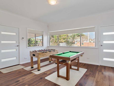 Beached Inn' 93 Foreshore Drive - Spacious Beach Front House - Yamba Accommodation 1