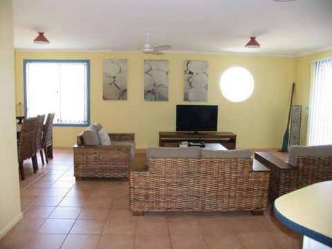 Beaches 1 - Yamba Accommodation 3