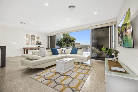 Beachfront #12 - Yamba Accommodation 2