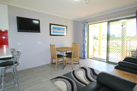 Beachfront 2, 25 Willow Street - Yamba Accommodation 3