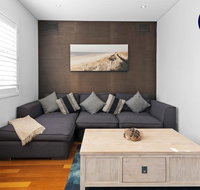 BEACHFRONT APARTMENT // DREAM LOCATION // CLOEY2 - Yamba Accommodation
